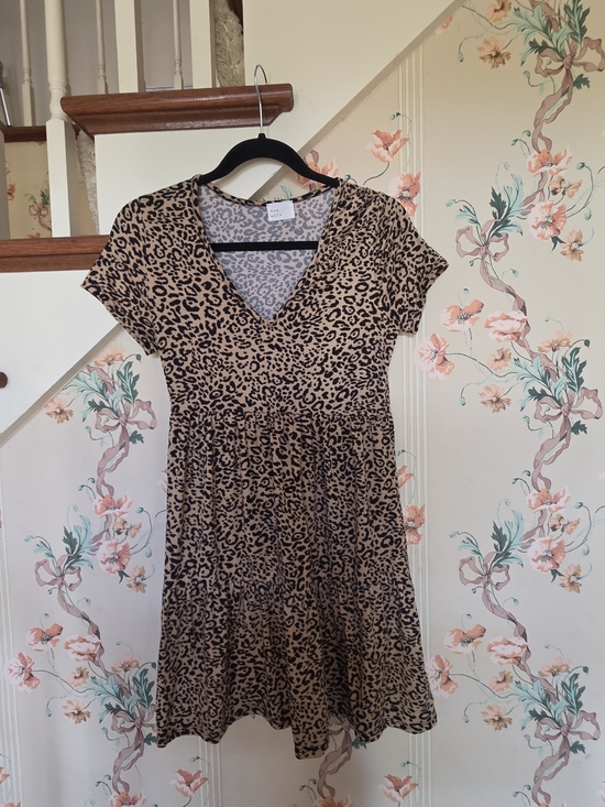 Dresses & Skirts - Leopard Print V-Neck Short Sleeve Dress - Beige/Black
